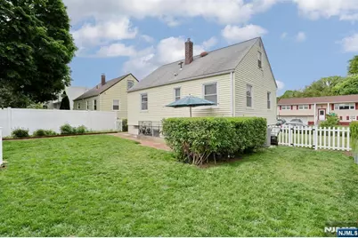 27-20 Kipp, Fair Lawn, NJ 07410 - Photo 34