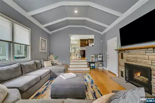 917 E Lawn Dr, Teaneck Township, NJ 07666 - Photo 10