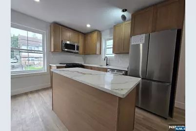 15 Chestnut Avenue, Irvington, NJ 07111 - Photo 12