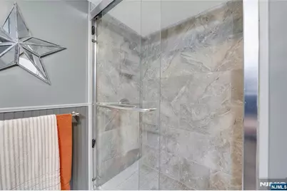 1130 Edgewood Lane, Fort Lee, NJ 07024 - Photo 18