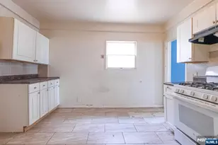 144 Steuben, East Orange, NJ 07018 - Photo 28