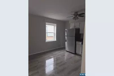 700 Schuyler Avenue D-13 #D-13, Kearny, NJ 07032 - Photo 2