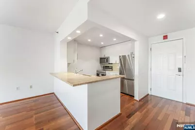 2305 City Place, Edgewater, NJ 07020 - Photo 6