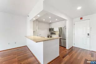 2305 City Pl, Edgewater, NJ 07020 - Photo 6