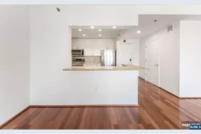 2305 City Place, Edgewater, NJ 07020 - Photo 10