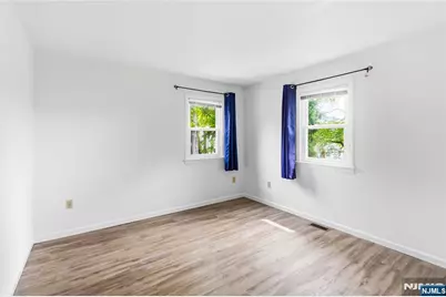 86 N Farview Avenue 1st Floor #1st Floor, Paramus, NJ 07652 - Photo 8