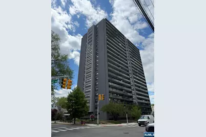 285 Aycrigg Avenue 19F #19F, Passaic, NJ 07055 - Photo 1