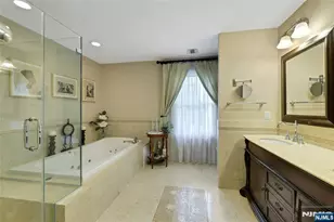 12-65 Burbank St, Fair Lawn, NJ 07410 - Photo 24