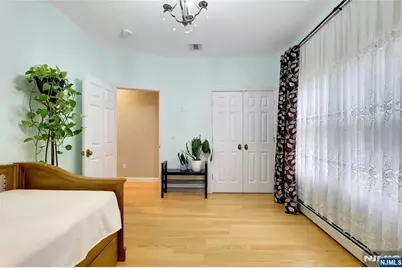 12-65 Burbank Street, Fair Lawn, NJ 07410 - Photo 20