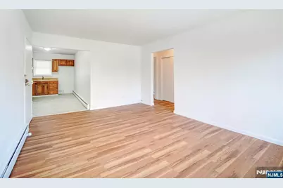 365 Bloomfield Avenue 5B #5B, Verona, NJ 07044 - Photo 12