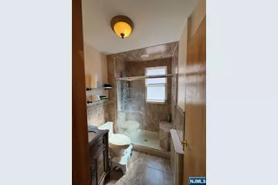 216 Hoboken Road 3 #3, East Rutherford, NJ 07073 - Photo 4