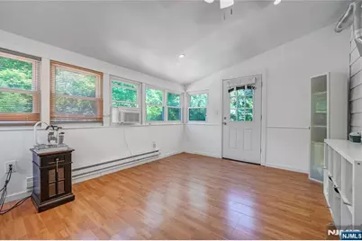 776 Maple Avenue, Glen Rock, NJ 07452 - Photo 2