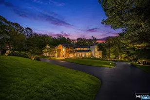 809 Shore Dr, Kinnelon, NJ 07405 - Photo 1