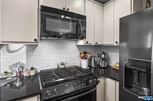 100 1st St, Keyport, NJ 07735 - Photo 20