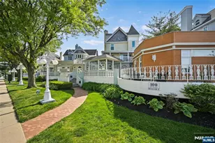 100 1st St, Keyport, NJ 07735 - Photo 4