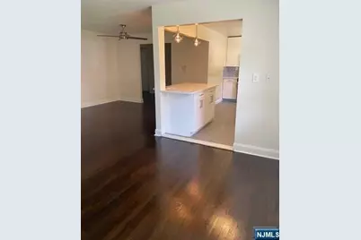 280-320 Oak Street 290D #290D, Ridgewood, NJ 07450 - Photo 6