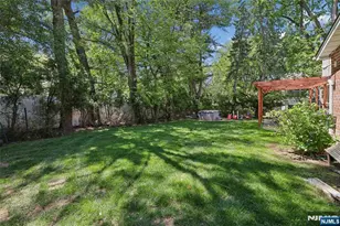 604 Rutland Ave, Teaneck Township, NJ 07666 - Photo 28