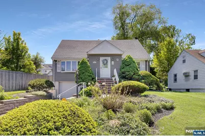 287 Jackson Avenue, Rutherford, NJ 07070 - Photo 32