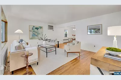 287 Jackson Avenue, Rutherford, NJ 07070 - Photo 4