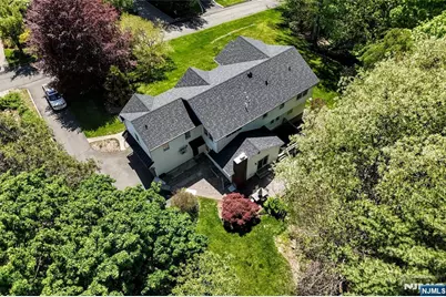17 Grandview Avenue, Upper Saddle River, NJ 07458 - Photo 38
