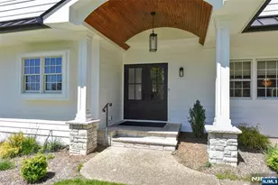 17 Grandview Ave, Upper Saddle River, NJ 07458 - Photo 10