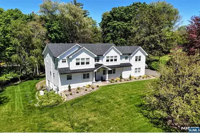 17 Grandview Avenue, Upper Saddle River, NJ 07458 - Photo 4