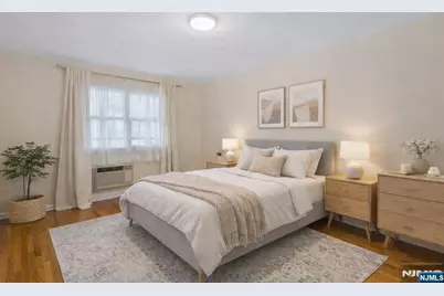 201 Oakdene Place D1 #D1, Cliffside Park, NJ 07010 - Photo 12
