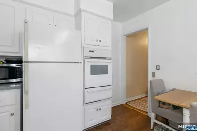 201 Oakdene Place D1 #D1, Cliffside Park, NJ 07010 - Photo 8