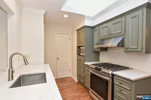 60 Dimmig Rd, Upper Saddle River, NJ 07458 - Photo 18