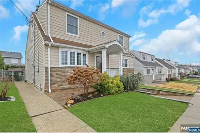 25 Veterans Place, North Arlington, NJ 07031 - Photo 2