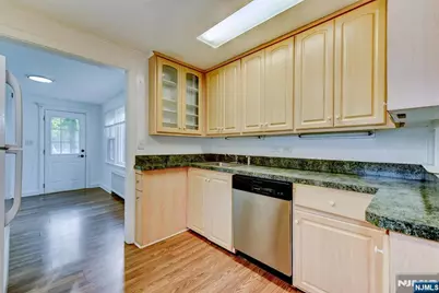 10 Lake Drive, Mendham, NJ 07945 - Photo 12