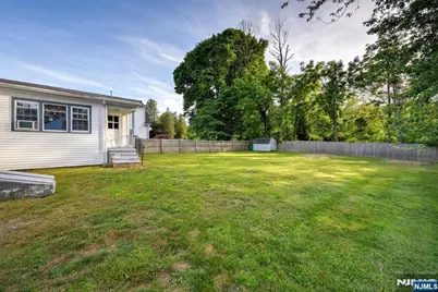 10 Lake Drive, Mendham, NJ 07945 - Photo 32