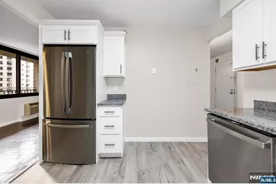 326 Prospect Avenue 6J #6J, Hackensack, NJ 07601 - Photo 4