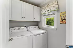 31 Martin Terrace, Hackensack, NJ 07601 - Photo 14