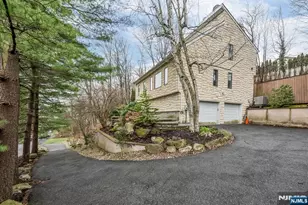 37 Berkshire Rd, Woodcliff Lake, NJ 07677 - Photo 30