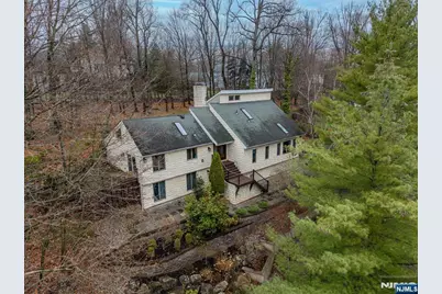 37 Berkshire Road, Woodcliff Lake, NJ 07677 - Photo 26