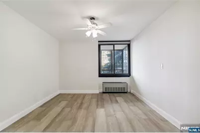 200 Winston 121 #121, Cliffside Park, NJ 07010 - Photo 10