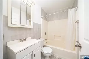 54 Chestnut St, Weehawken, NJ 07086 - Photo 20