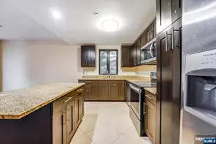 29 1st Street 508, Hackensack, NJ 07601 - Photo 2