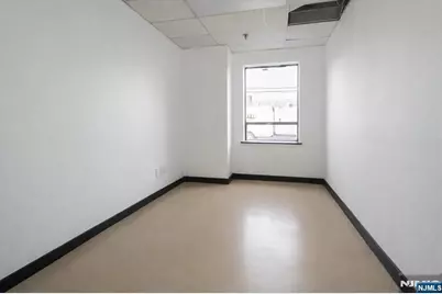 29 Grove Street, South Hackensack Township, NJ 07606 - Photo 12