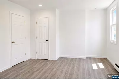 80 Wayne Avenue, Paterson, NJ 07522 - Photo 4