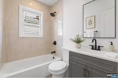 11 Dunkerly Street, Totowa, NJ 07512 - Photo 10