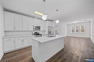 313 Woodland Pl 104, Leonia, NJ 07605 - Photo 4