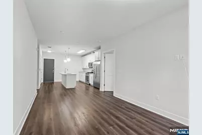 313 Woodland Place 104 #104, Leonia, NJ 07605 - Photo 8