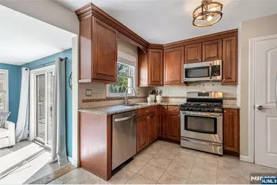 114 Summit Avenue, Waldwick, NJ 07463 - Photo 10
