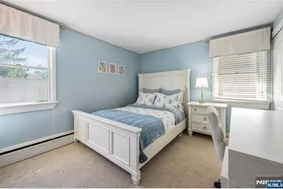 114 Summit Avenue, Waldwick, NJ 07463 - Photo 16