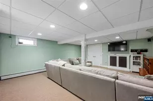 114 Summit Ave, Waldwick, NJ 07463 - Photo 20