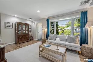 114 Summit Ave, Waldwick, NJ 07463 - Photo 6