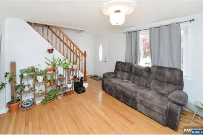 41 New York Avenue, Bergenfield, NJ 07621 - Photo 2