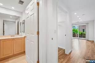 303 Stockton Ct, Edgewater, NJ 07020 - Photo 14
